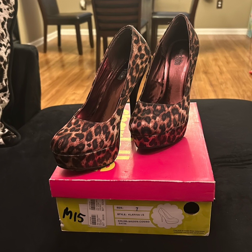 Size 7 Animal Print heels